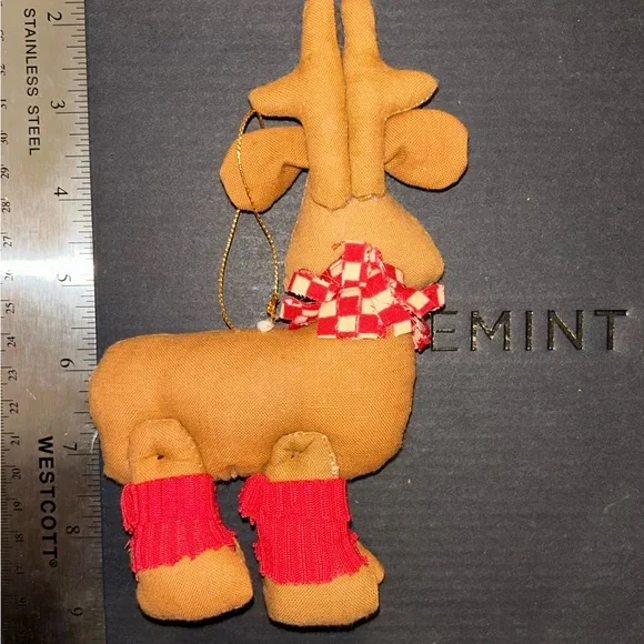 🎅Bundle of 5 Festive Plush Christmas Ornaments - Picture 6 of 10